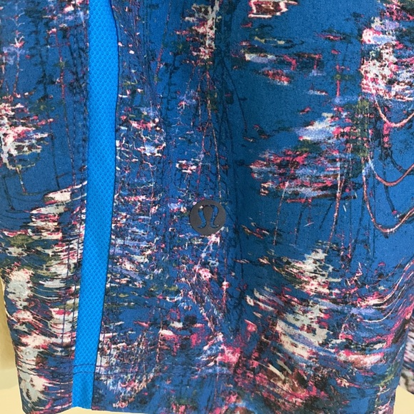 Blue/Pink Lululemon Pace Breaker Linerless Running Short - Size M - Picture 5 of 7